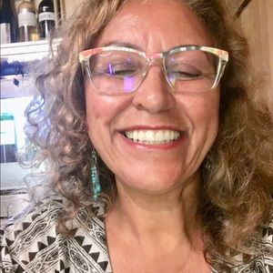 Meet your Posher, Janete